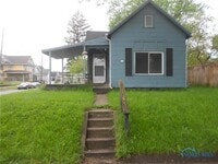 Building Photo - 678 Congress St
