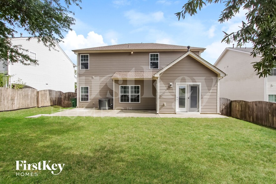 Building Photo - 4407 Lawrence Daniel Dr