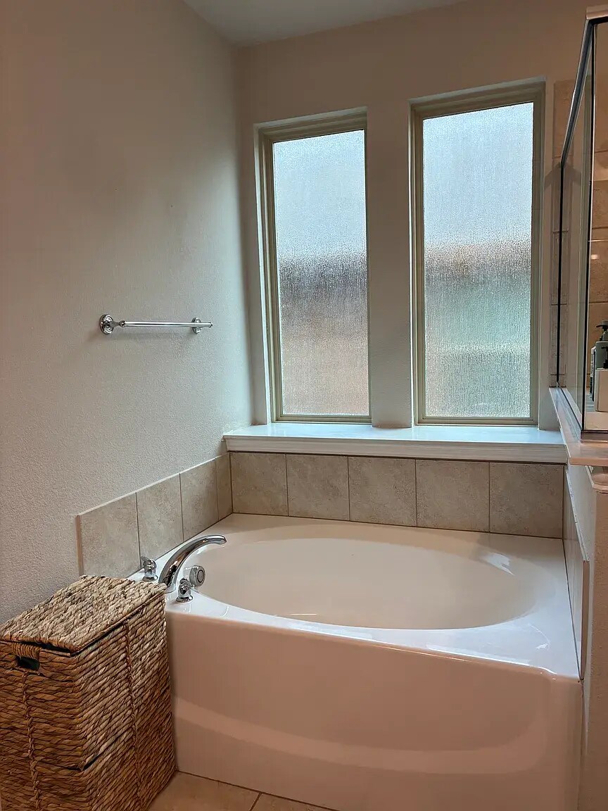 Building Photo - 3012 Mulberry Ave