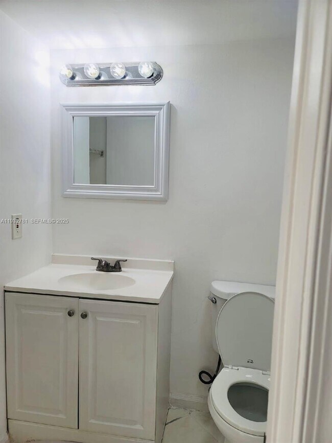 Building Photo - 1500 N Congress Ave