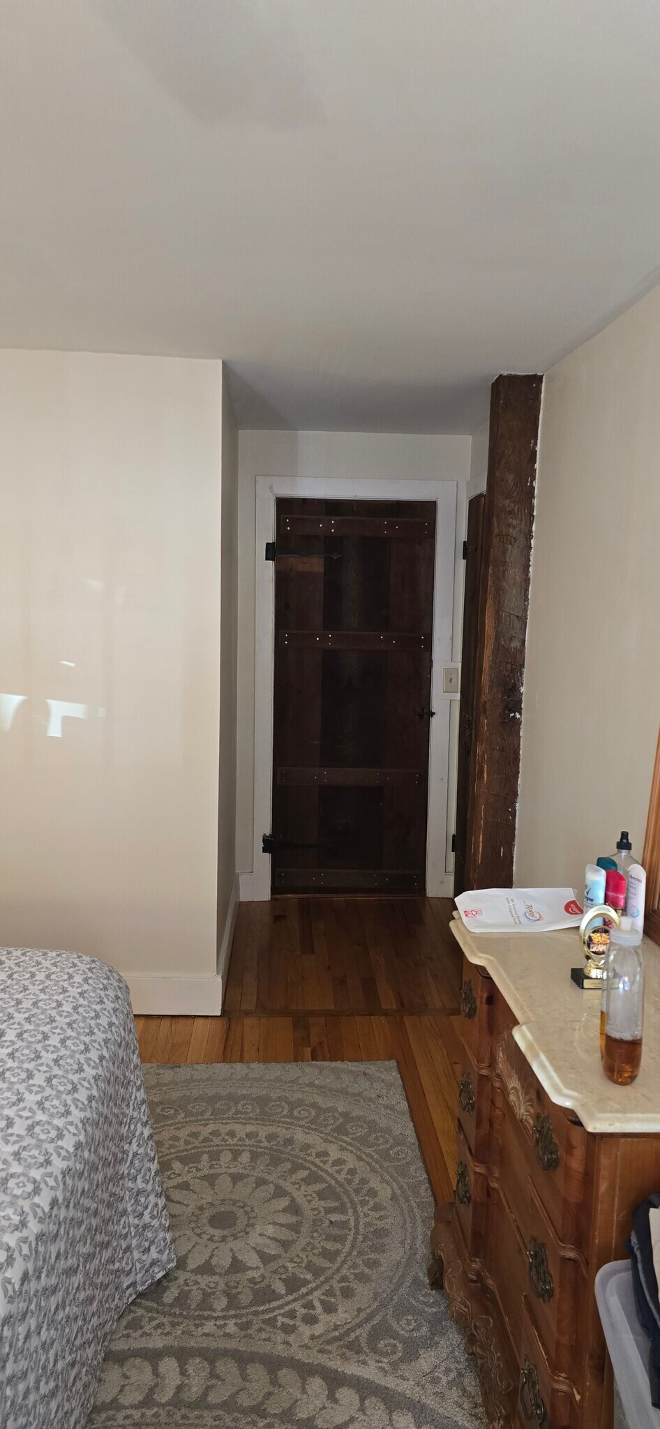 Building Photo - 18 King St