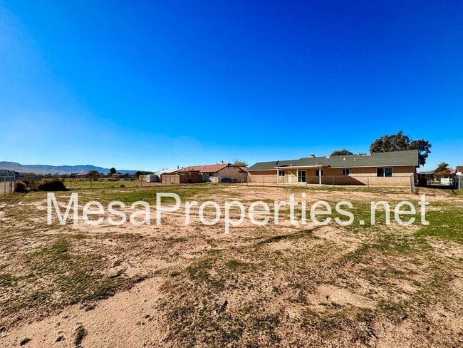 Building Photo - 10795 Merino Ave