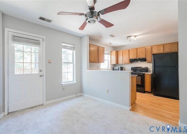 Building Photo - 1814 Timberly Waye