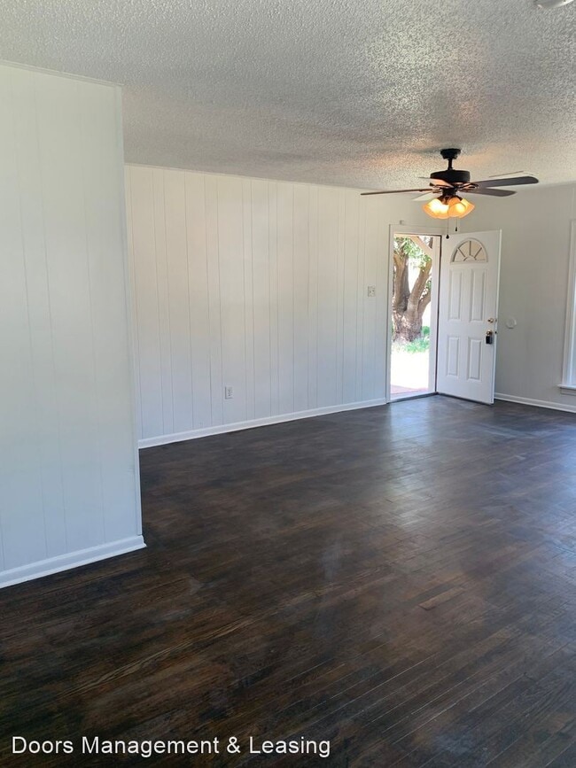 Building Photo - 3 br, 2 bath House - 2913 Canton Avenue