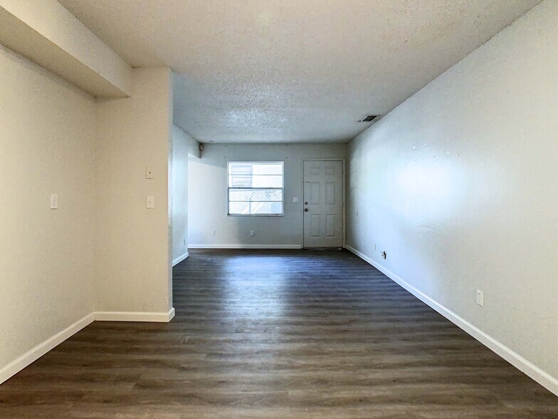 Building Photo - 8405 N Semmes St
