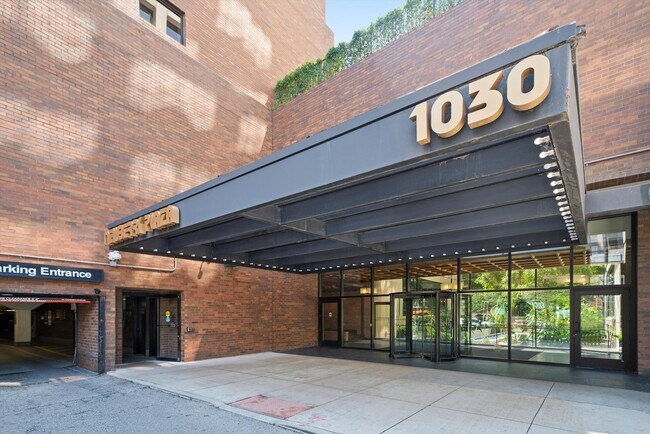 Building Photo - 1030 N State St