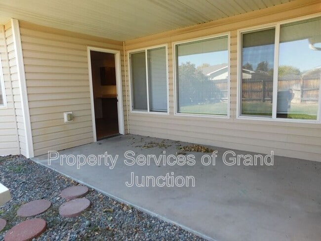 Building Photo - 434 1/2 Jornada Street