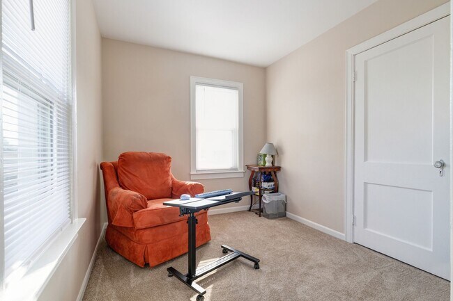 Building Photo - OPEN HOUSE SATURDAY 5/10 FROM 3:00 TO 4:00...