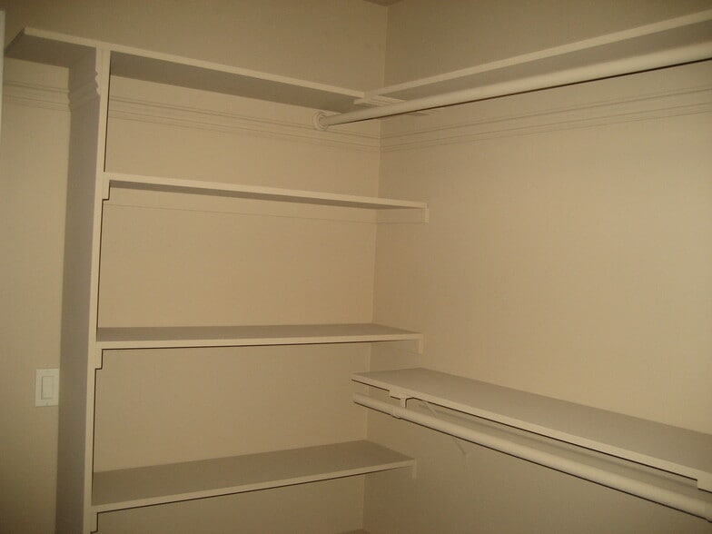 Building Photo - 6377 Ebensburg Lane