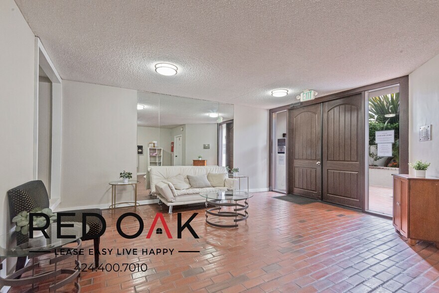 Building Photo - 1200 N Olive Dr