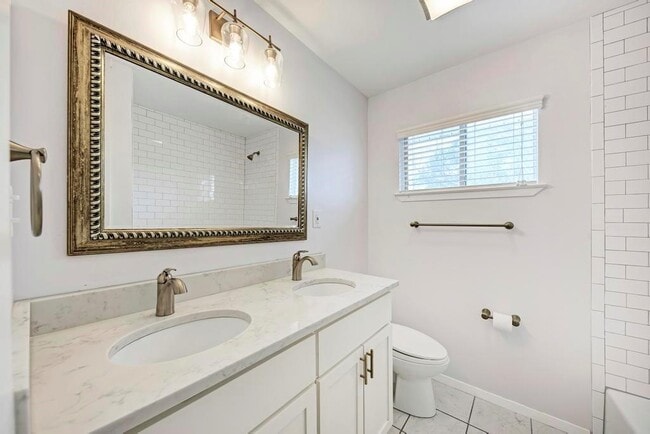 Building Photo - 1209 Arden Dr