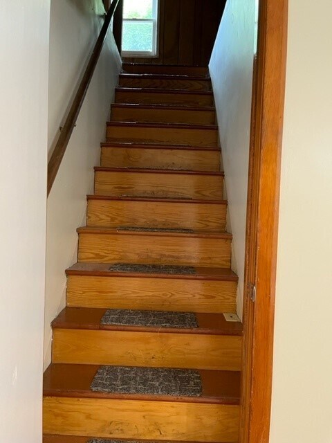 Attic Stairs - 19205 Longmeadow Rd