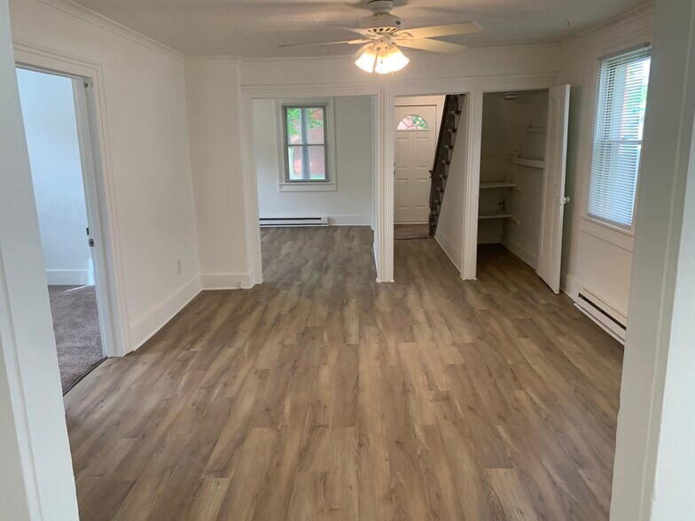 Building Photo - 1031 Hancock St