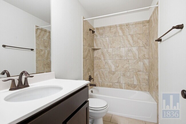 Building Photo - 2304 S Lakeline Blvd