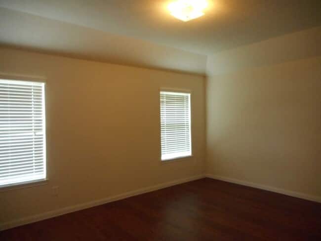 Building Photo - 22334 Queenbury Hills Dr