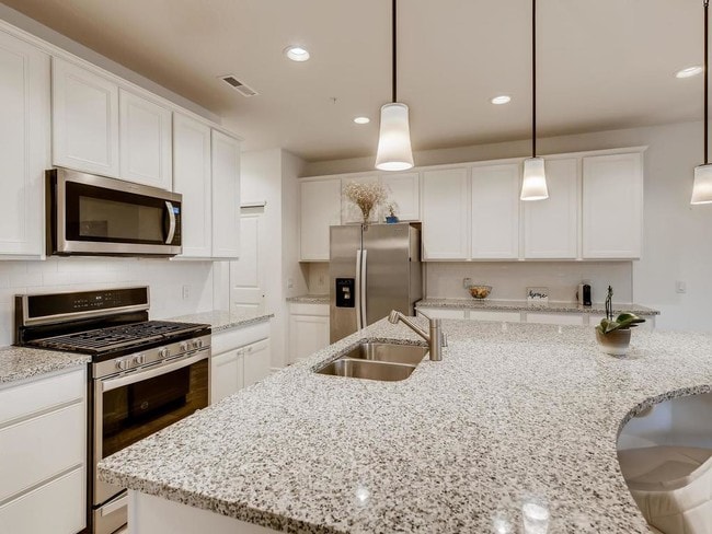 Building Photo - 718 Maggie Way