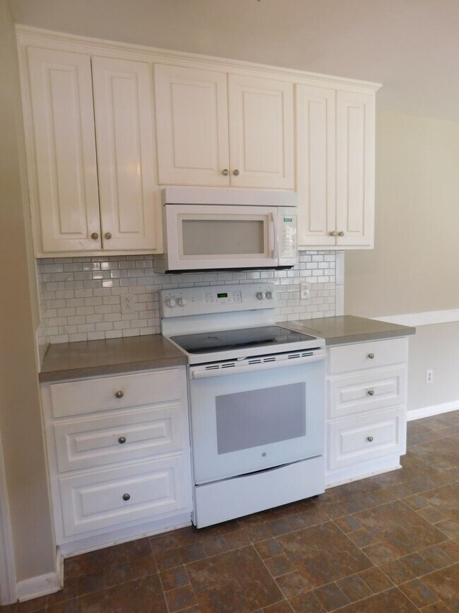 Building Photo - 509 W Wilson Creek Dr