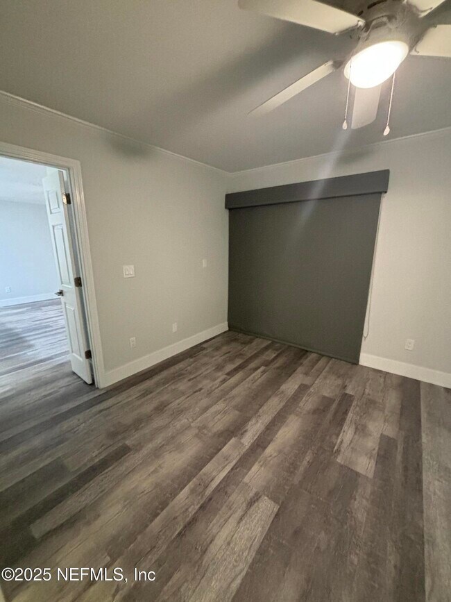 Building Photo - 200 Ironwood Dr
