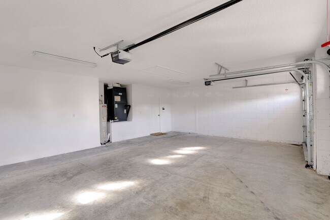 Building Photo - 2695 Palastro Way