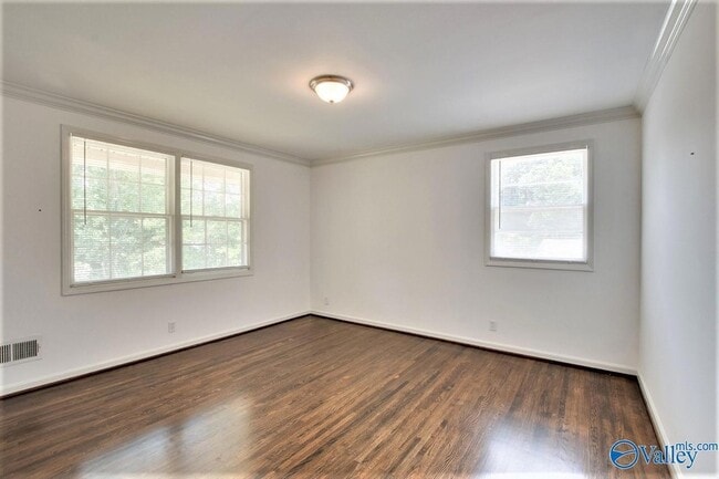 Building Photo - 5630 Woodridge St SW