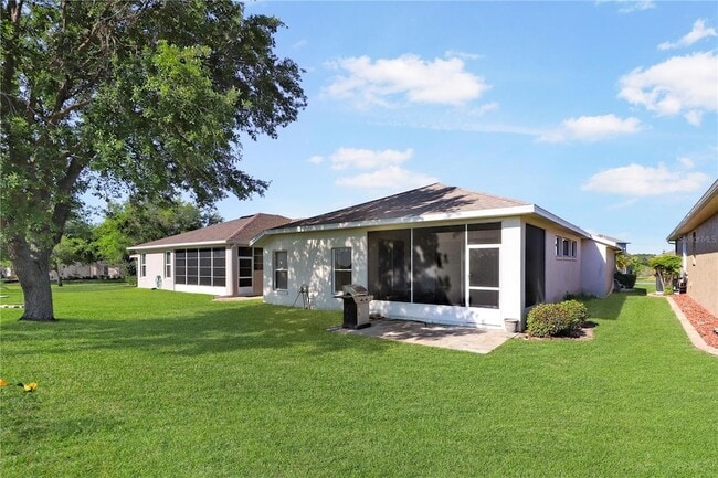 Building Photo - 20846 Queen Alexandra Dr