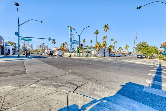 Building Photo - 1158 E Carson Ave
