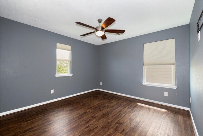 Building Photo - 24015 Adobe Ridge Ln