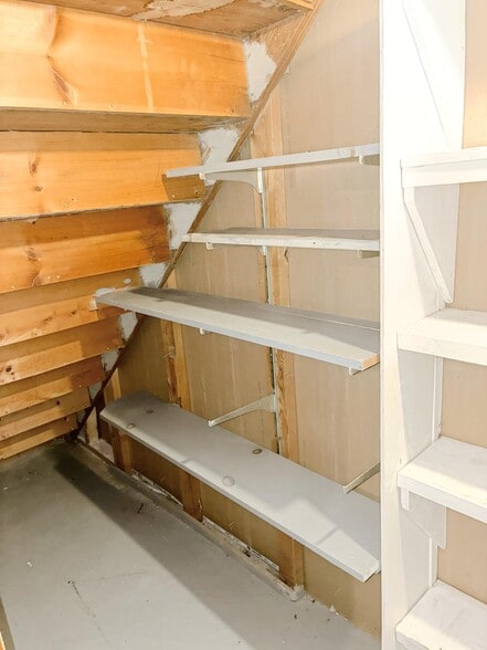 Building Photo - 1655 Hazel St