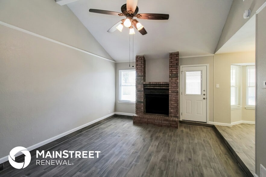 Building Photo - 1010 Galaxy Dr