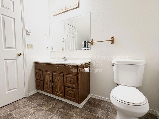 Building Photo - 801 N Brigger St