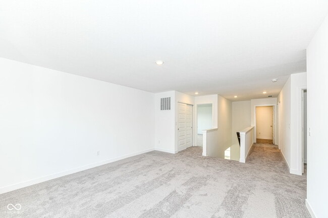 Building Photo - 1069 Sunderland Dr