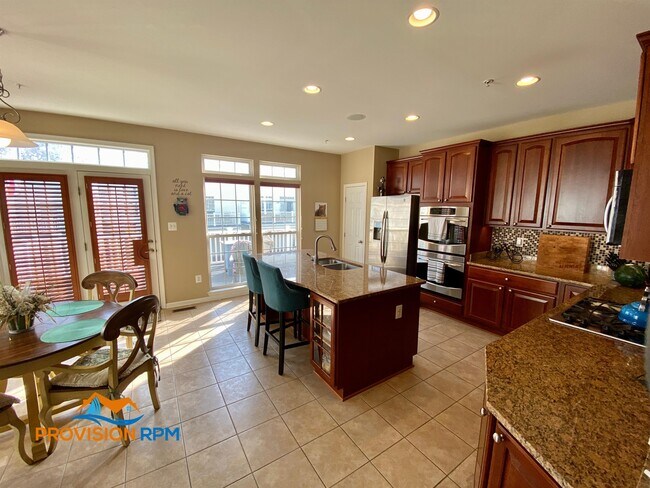 Building Photo - 1740 Theale Way