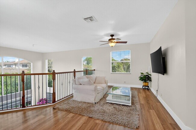 Building Photo - 9167 Oak Alley Dr