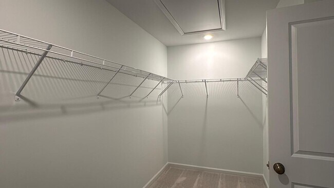 Building Photo - STUNNING BRAND-NEW TOWNHOUSE in a very con...