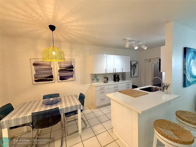 Building Photo - 2600 S Ocean Dr