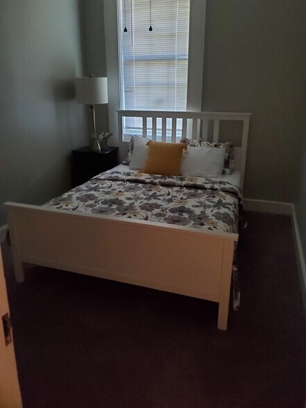 Bedroom 4 - 4265 Floyd Rd