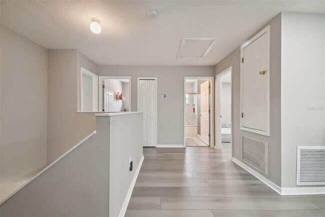 Building Photo - 19426 Sandy Springs Cir