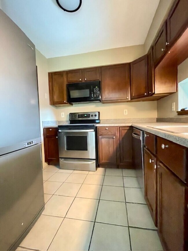 Building Photo - ohp2537