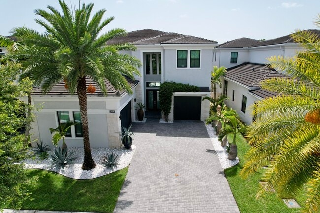 Building Photo - 13026 Artisan Cir