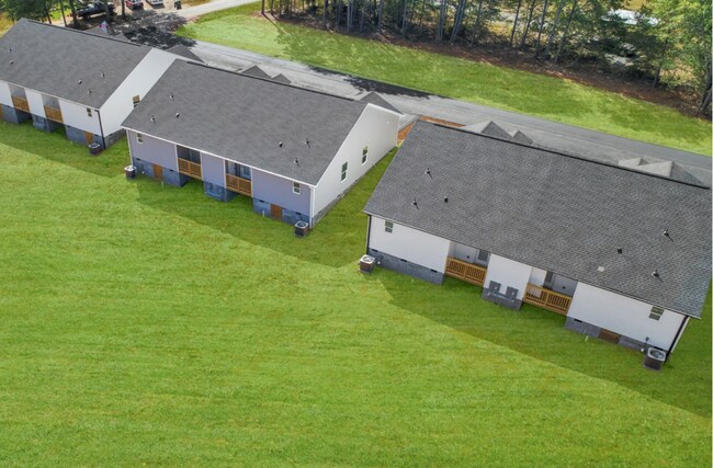 Building Photo - 119 Lyman Lodge Rd