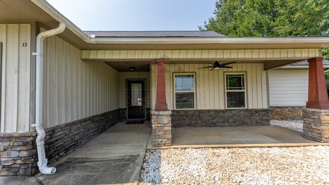 Building Photo - 13 Wheatland Way