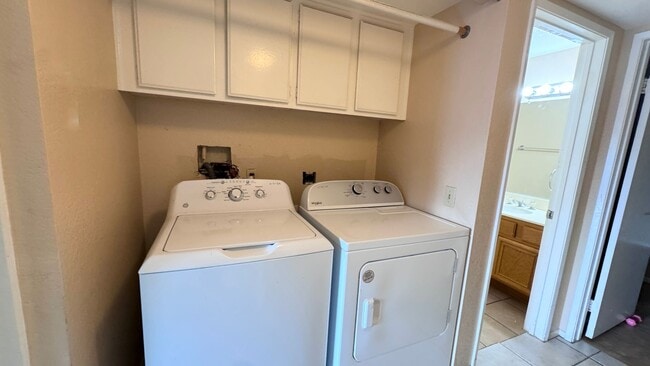 Building Photo - 2 bedroom condo in San Marcos