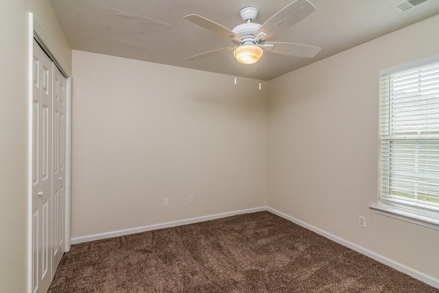 Building Photo - 816 Thomas Bay Ct