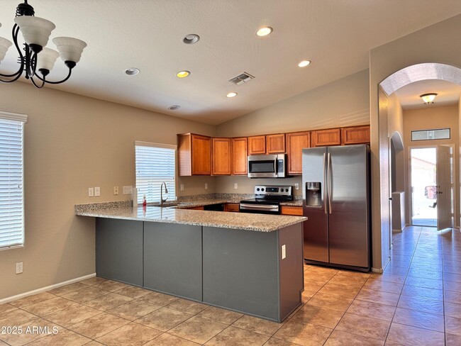 Building Photo - 44879 W Desert Garden Rd
