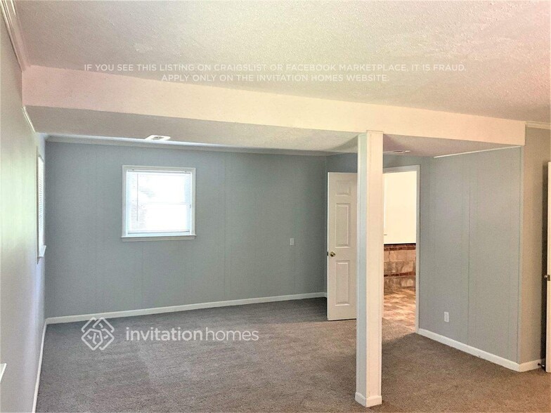 Building Photo - 3700 Whitfield Rd