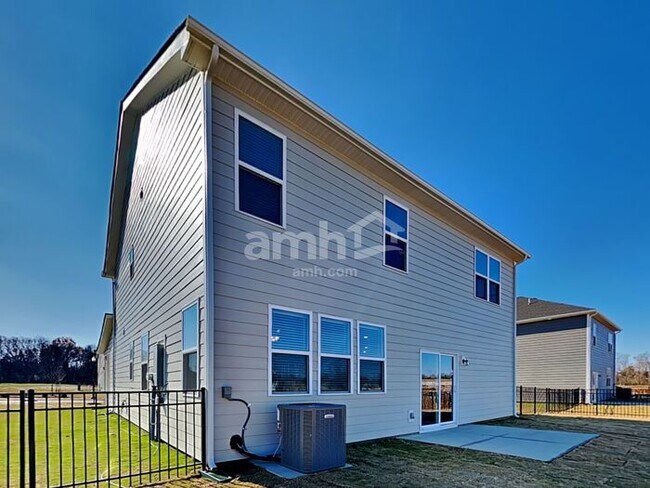 Building Photo - 5304 Virtue Ave