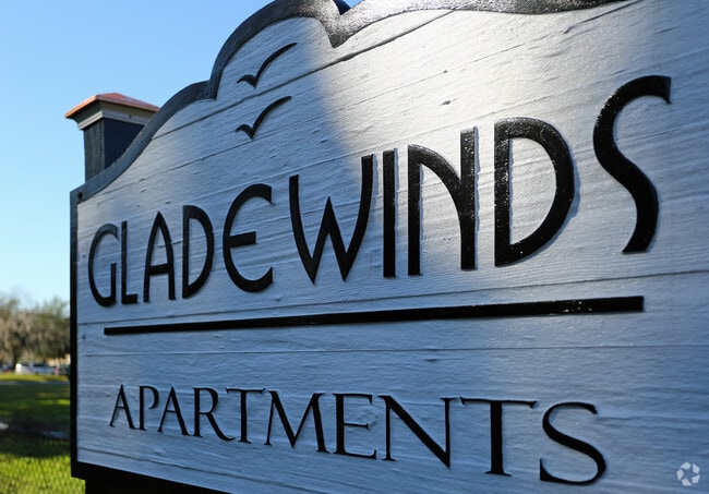 Building Photo - Gladewinds Apartments