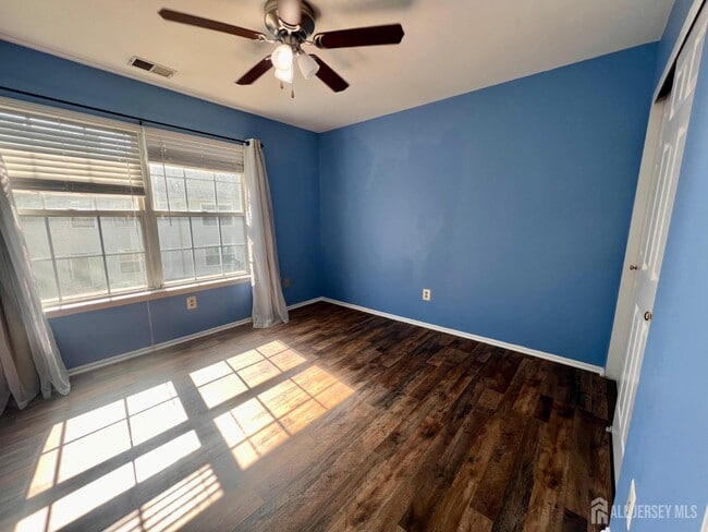 Building Photo - 404 Draco Rd