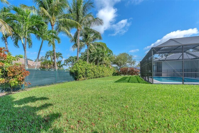 Building Photo - 6402 SW 93rd Pl