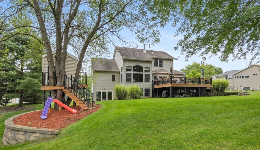Building Photo - 61 Greystone Ct NE